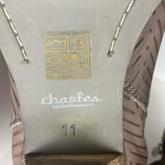 Leather Embossed Ankle Boots 11 - Picture 7 of 10